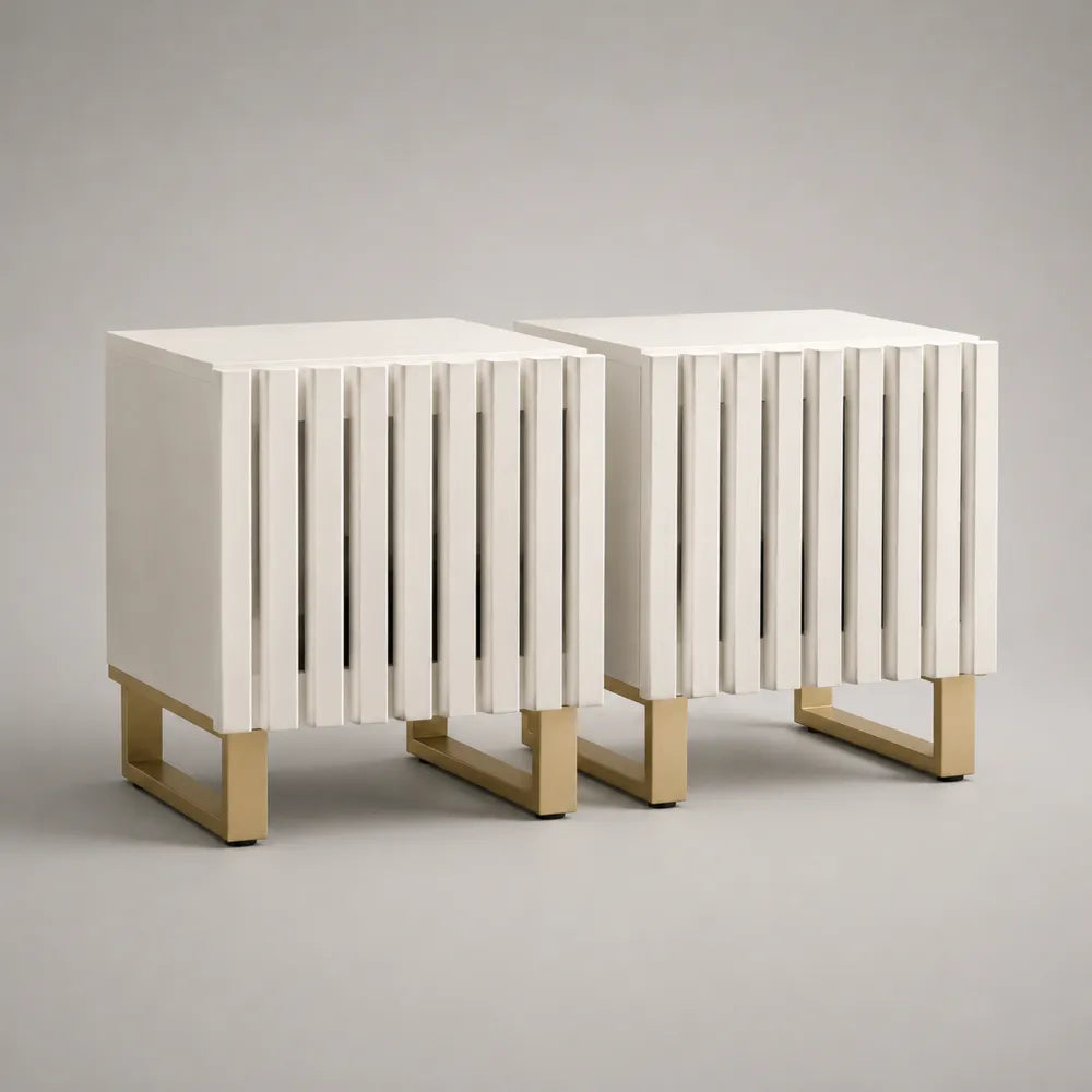 Comodini da camera da letto set 2 pezzi struttura in MDF laccato bianco con gambe in metallo finitura oro forma rettangolare 50 x 40 x 55 cm