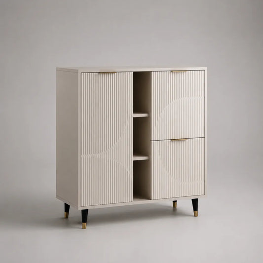 Credenza con 3 ante e vano a giorno MDF effetto beige struttura rettangolare gambe in acciaio nero dettagli dorati 120 x 40 x 130 cm