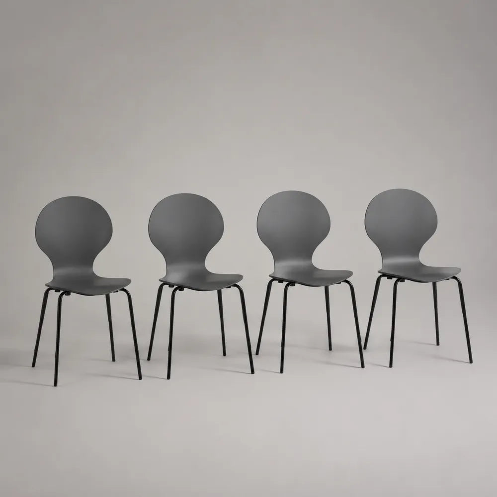 Set 4 sedie da pranzo 55x52x82 cm scocca in polipropilene grigio gambe in acciaio nero struttura ergonomica