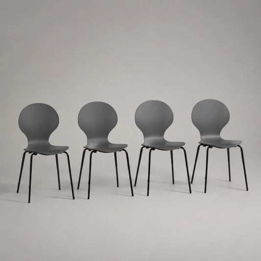 Set 4 sedie da pranzo 55x52x82 cm scocca in polipropilene grigio gambe in acciaio nero struttura ergonomica